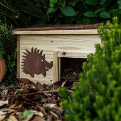 Igelhaus Futterhaus Überwinterung 2 Kammern Tannenholz Unbehandelt 13 Igelhaus Futterhaus Überwinterung 2 Kammern Tannenholz Unbehandelt -Gartenwelt Verkauf 10038025 yy 0006 logo